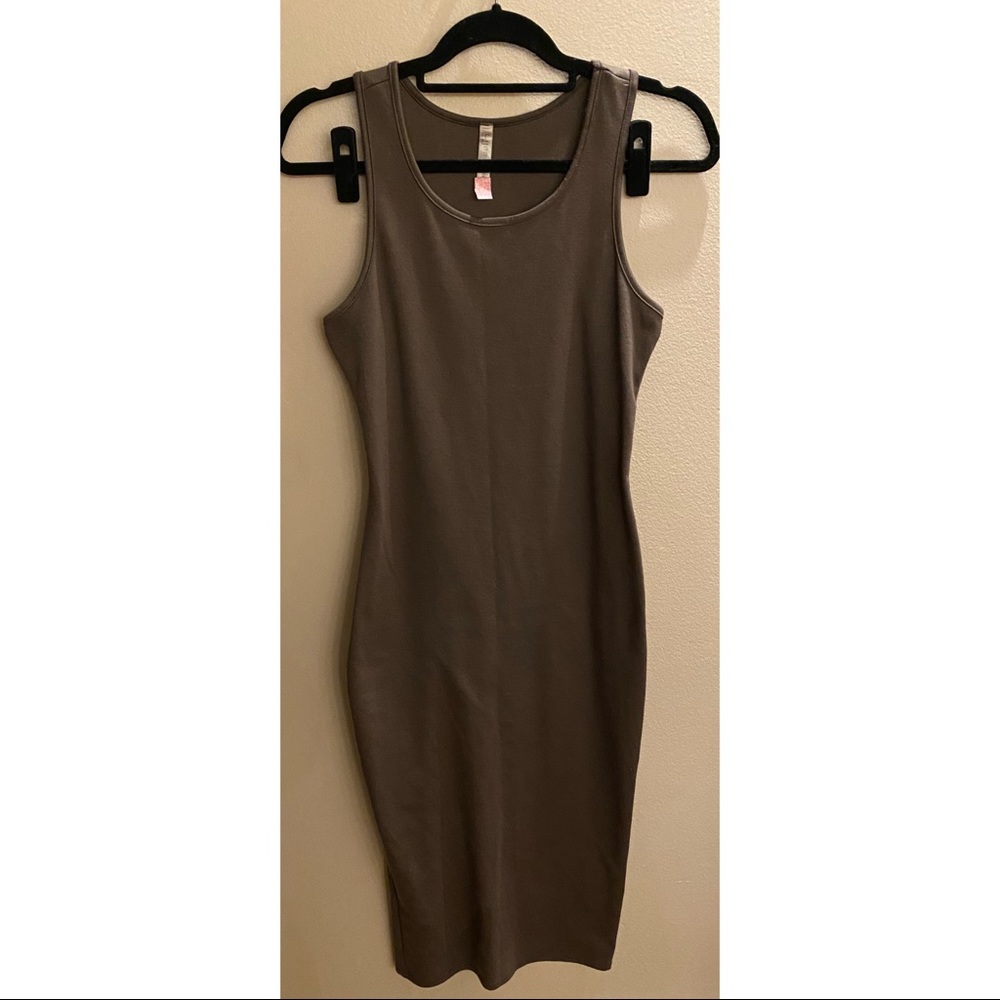 Lyss Loo Brown Sleeveless Midi Dress